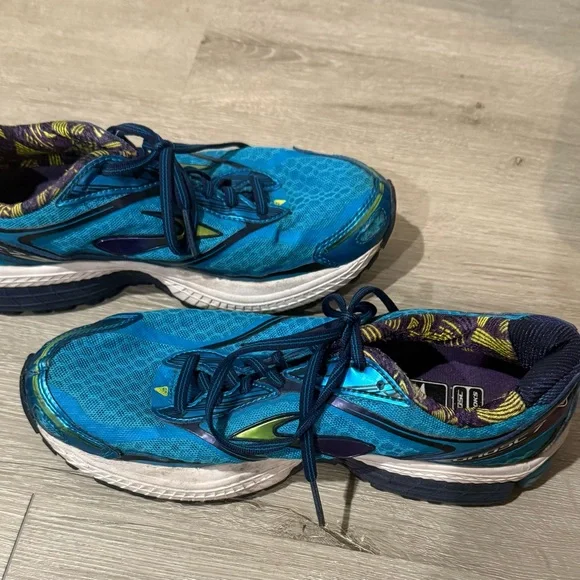 Blue Brooks Athletic Running Shoes - Picture 3 of 3